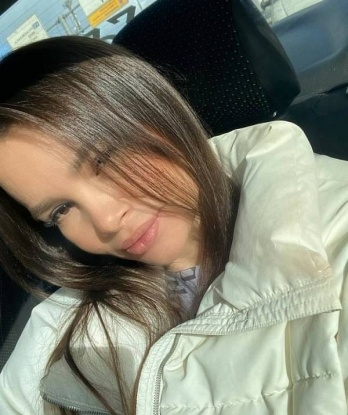 Живу в красивой Москве. Мои услуги не ограничены ничем, я готова окунуть тебя в мир наслаждения и страсти. У меня есть все, чтобы сделать твои фантазии реальностью. Искусные руки, чувственные губы, и, конечно же, неподдельная страсть. Отзывы о мне говорят сами за себя – мои клиенты остаются довольными и возвращаются снова и снова. Заходи на мои фото и увидишь, насколько сексуальной я могу быть. Не медли, давай встретимся и погрузимся в мир наслаждения вместе! 💋 Вероника